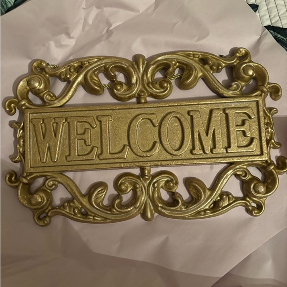 New Gold Welcome Sign